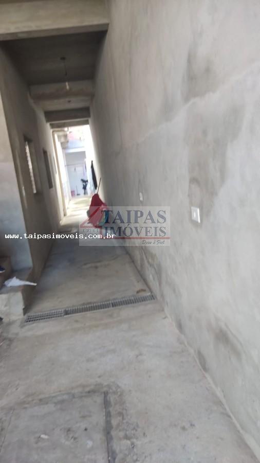 Casa à venda com 1 quarto, 125m² - Foto 2